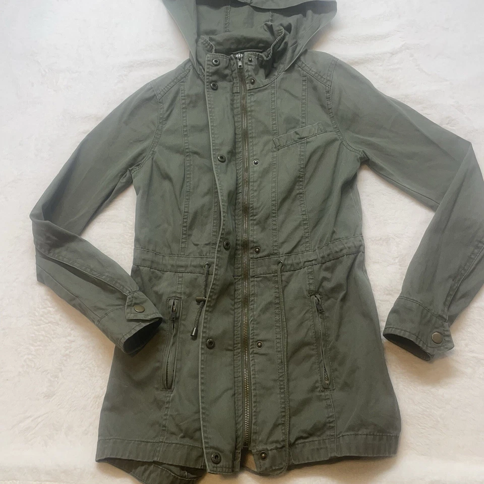 Full Tilt Women's Army Green Hooded Utility Jacket Sz XS 100% Cotton Denim Look - Image 2 of 4