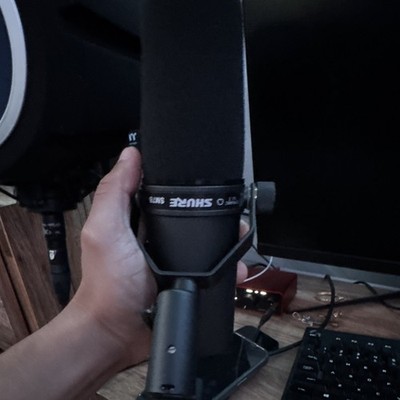 Shure SM7B Dynamic Broadcast Microphone Cardioid XLR 3-Pin Black *NO BOX*