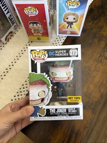 Funko Pop! Vinyl:  The Joker (Death of the Family) - Hot Topic (Exclusive) #273