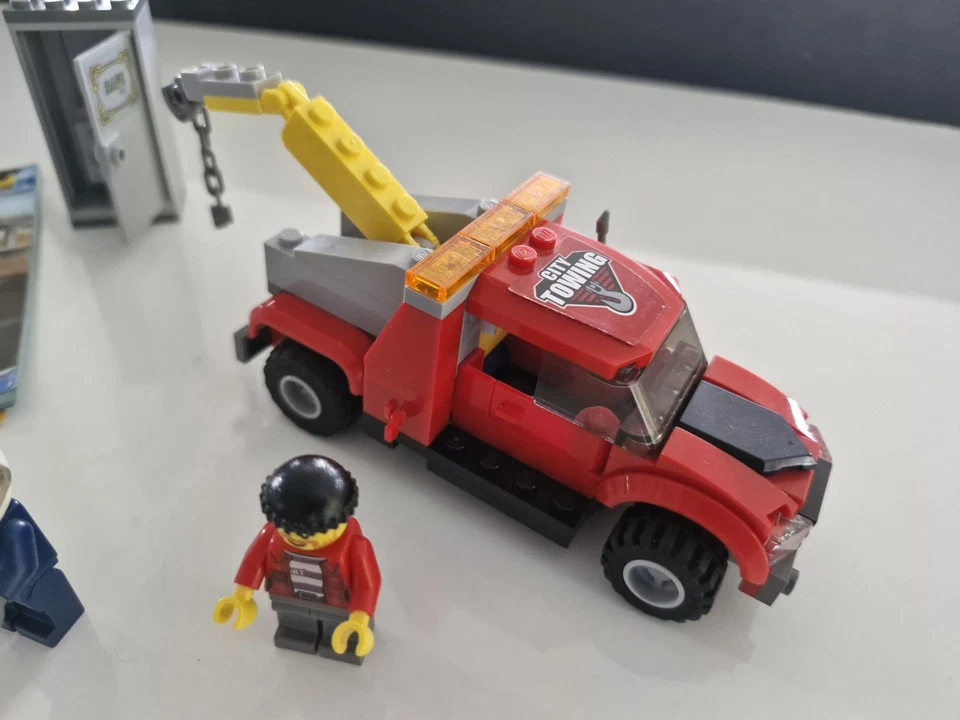 LEGO City 60137 Tow Truck Trouble, photo 4 sur 5