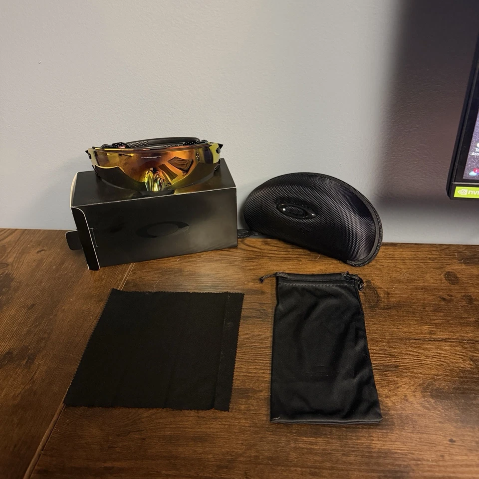 Gafas de sol Oakley 9455 Katos Prizm tinta dorada y amarilla lentes polarizadas Foto 2 de 4