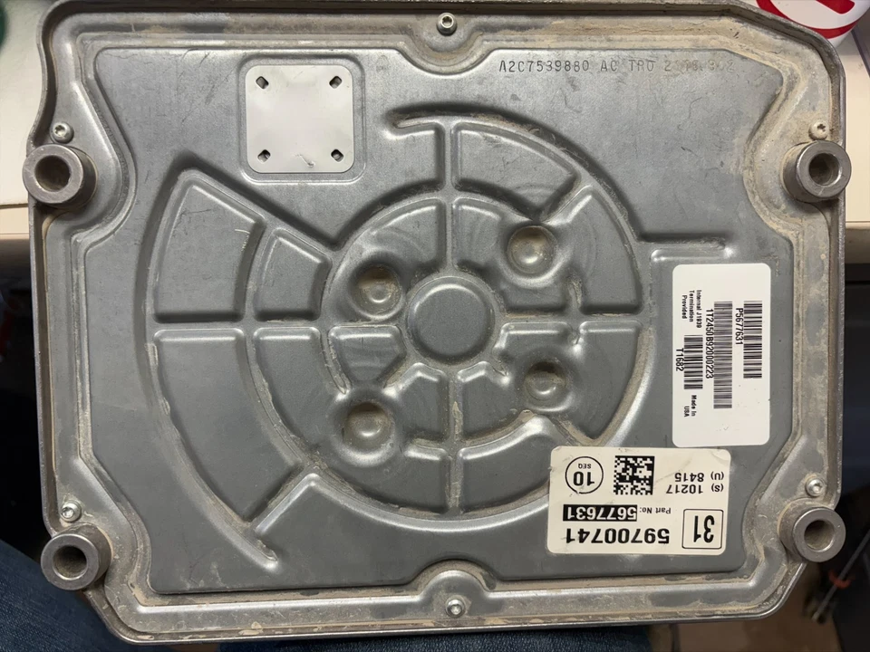 RAM 2500 2022 6,7 L Cummins módulo de control electrónico ecm 5677631 OEM diésel Foto 2 de 3