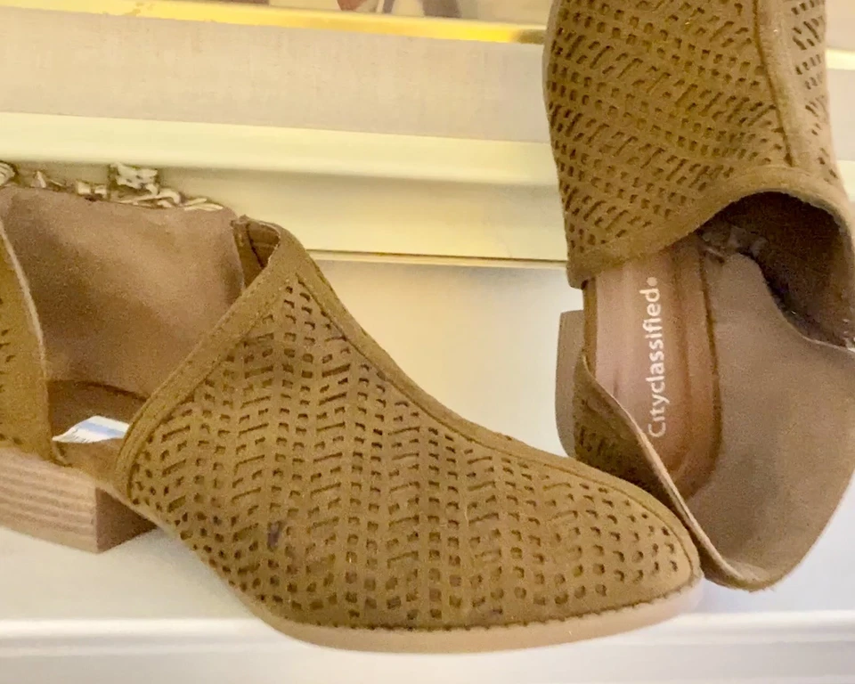 Botines City Classified para mujer década talla 8 Foto 4 de 4