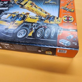 Lego 42009 Mobile Crane MK II 2606pcs FedEx Shipping - Sealed