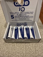 Oral-B iO Series ULTIMATE Clean Replacement Brush Heads 4 + 1 Gentle 5ct White