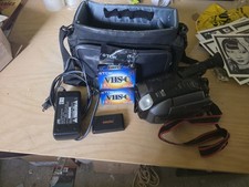 JVC GR-AXM300 Compact VHS-C Camcorder 44x/450x Zoom 3" LCD w/ Battery
