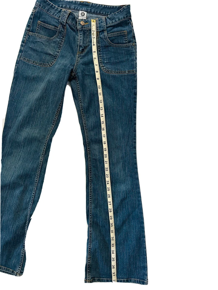 Pantalones de mezclilla Ellemenno vintage para mujer botones bolsillos traseros acampanados corte bota talla 7 Foto 3 de 4