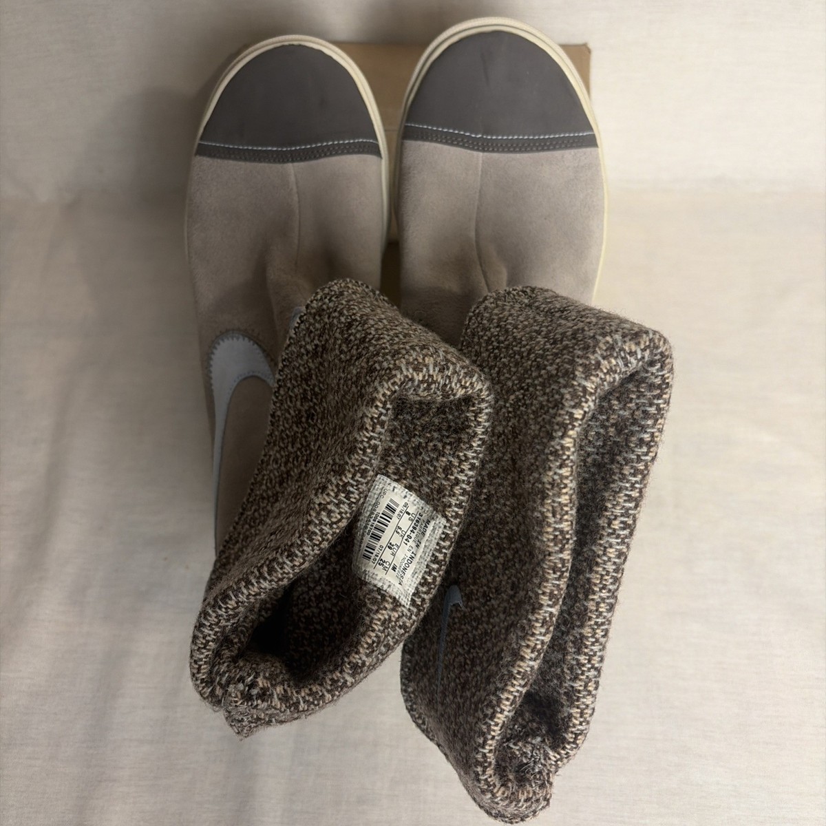 Rare Women's Nike Glencoe Suede Fold-over Ankle Boots Size 8 | Casual Slouchy View 3