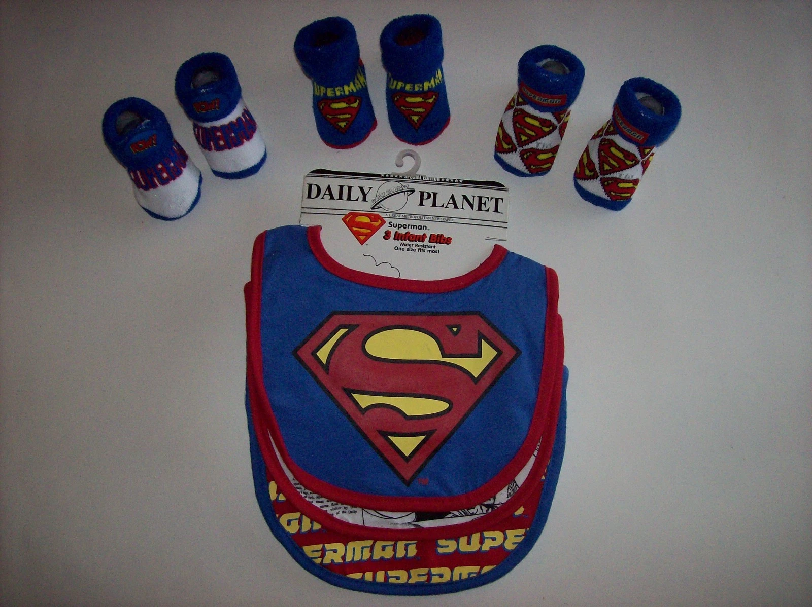 Superman Bib Booties Sock Set Baby Boys Girls 0-12 Mos OSFM Asstd DC Comics NWT