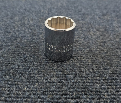 Proto Professional 5430 15/16'' Socket 1/2'' Drive, 12 Point, Chrome