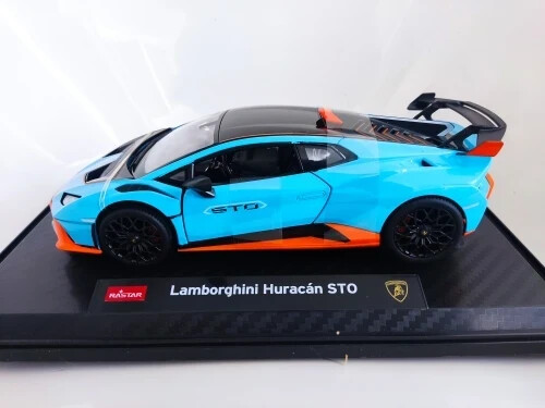 自動車 Lamborghini RUNNER 1:18 huracan STO LAMBORGHINI HURACÁN STO MODEL CAR ON A SCALE OF 1:18 BY MR