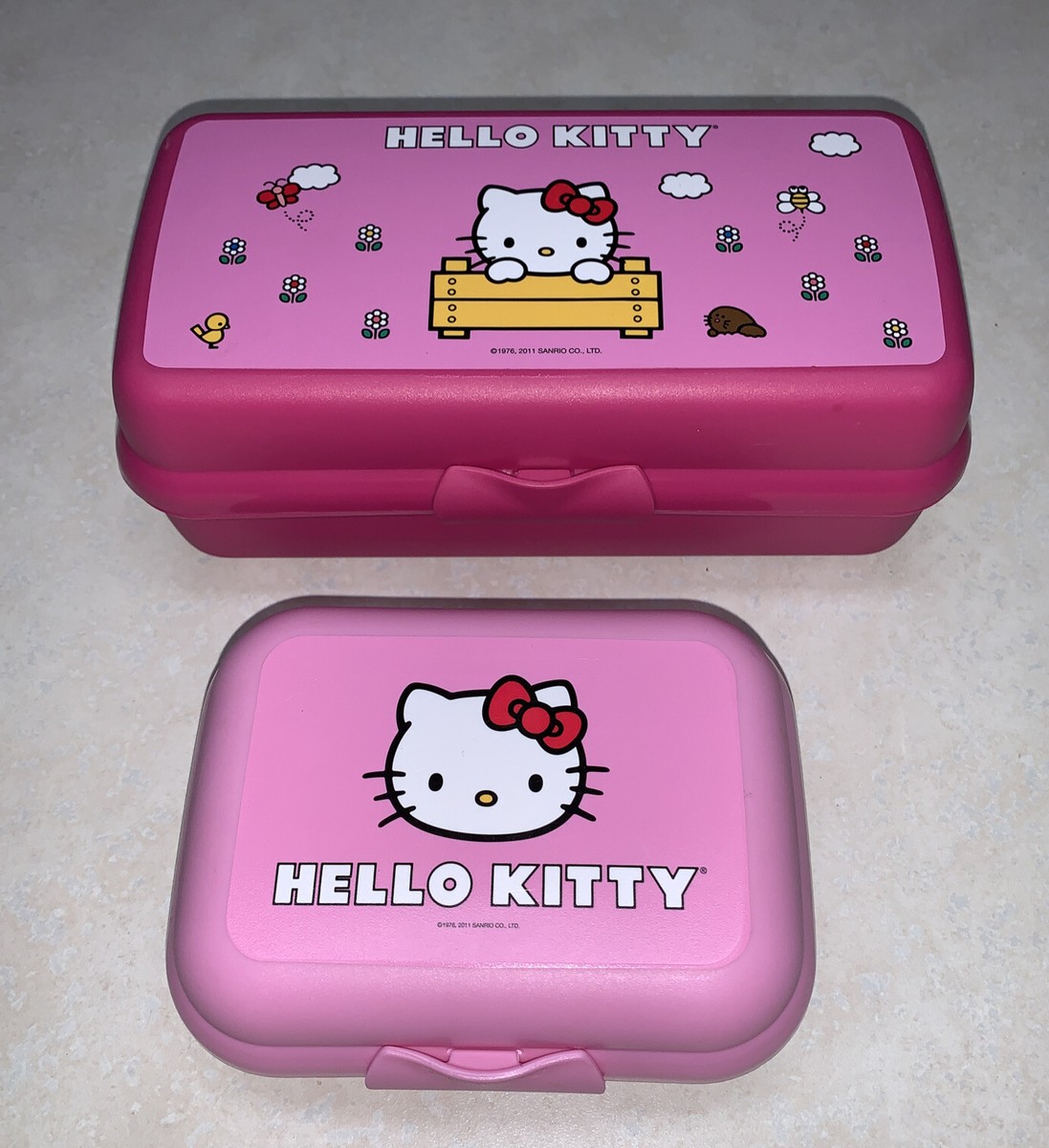 Hello Kitty Tupperware 2011 Lunch Box and Snack Containers Set of