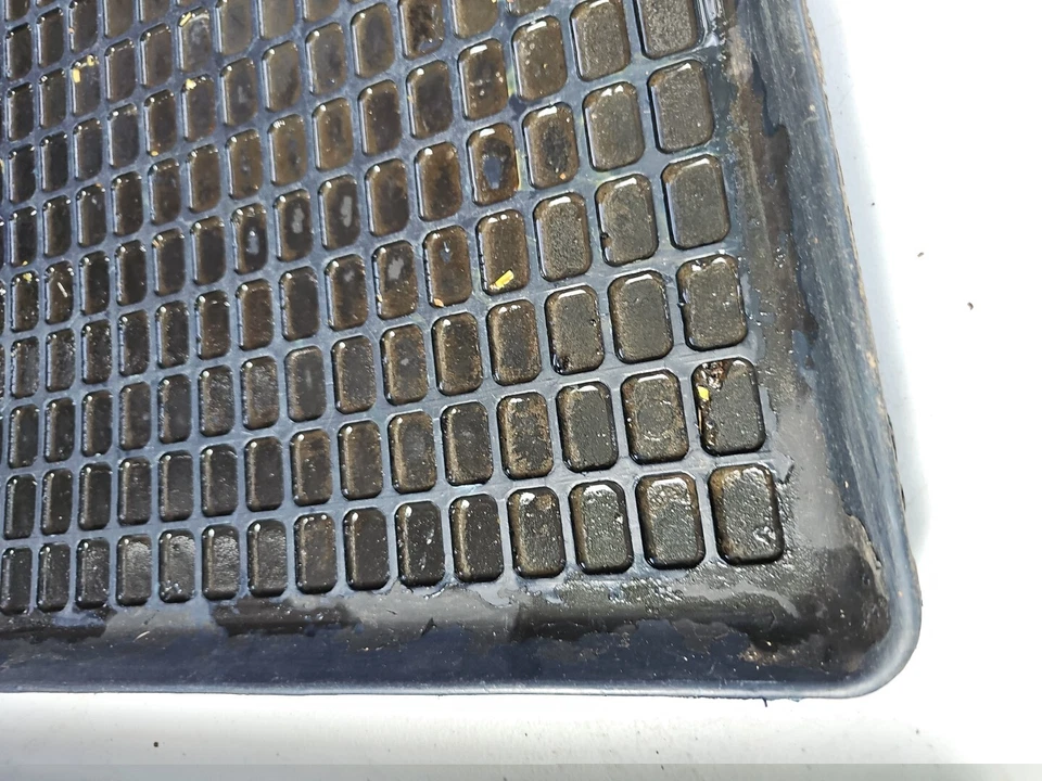 Volvo 240 OEM Backseat Floor Mats Trays Blue Waffle Rare 242 244 245 - Image 2 of 4