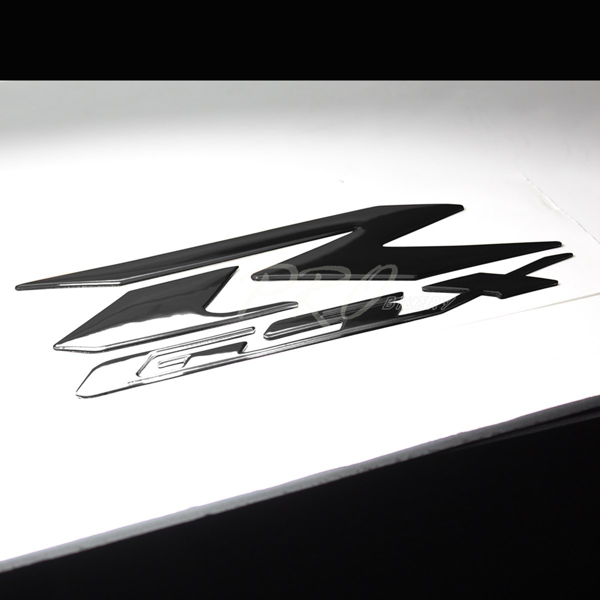 Handle Yoke Carbon Fiber Look Cover+Black Emblem Sticker 06-23