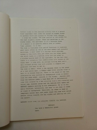 DIE WELT UM FÜNFUNDVIERZIG GRAD / Christopher Wood 1990er Spielskript - Bild 4 von 12