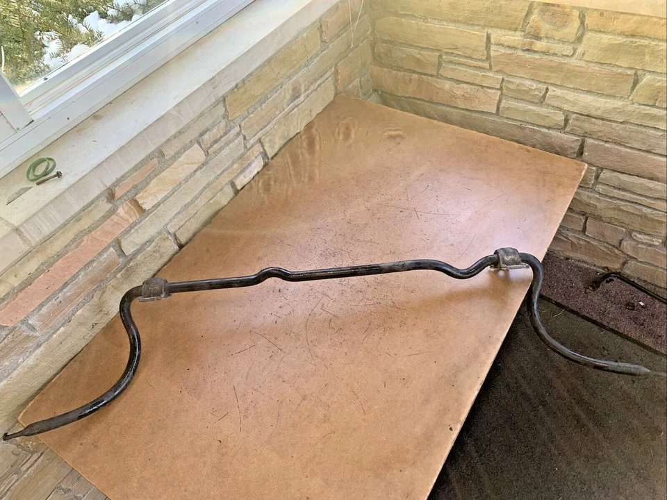 2003-2014 Volvo XC90 Rear Stabilizer Sway Bar 30635780 OEM - Image 2 of 4