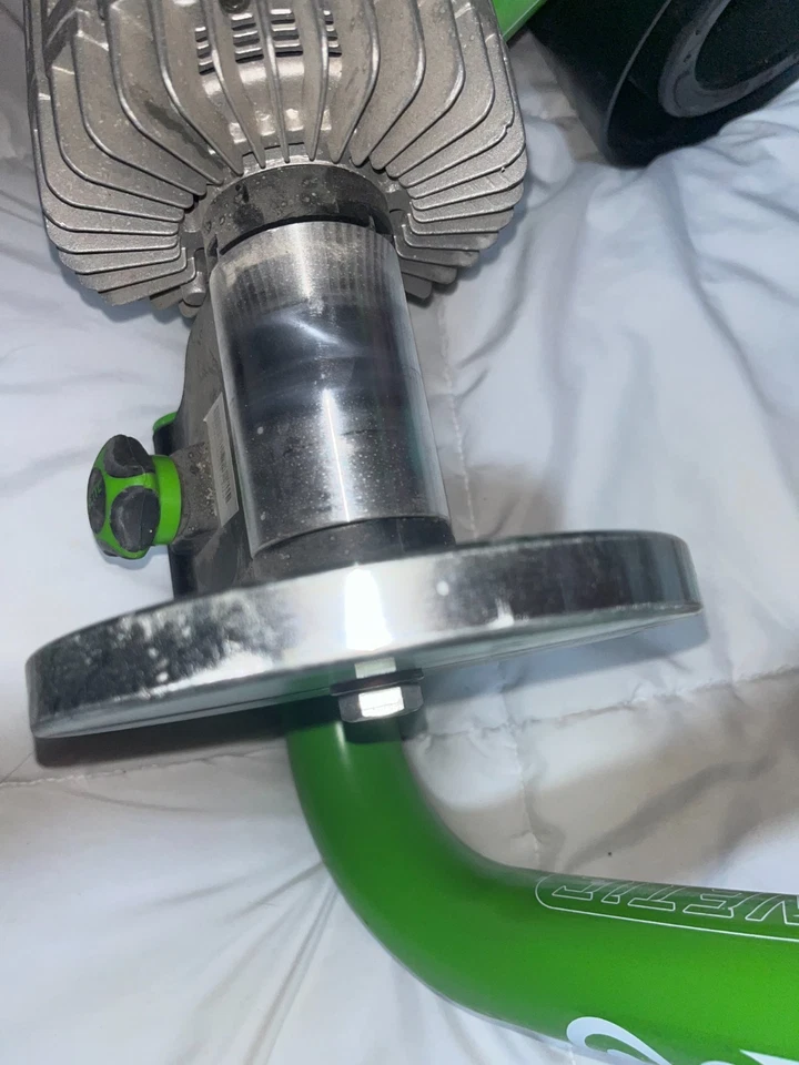 Kinetic T-2200 Road Machine 2.0 Fluid Indoor Cycling Trainer - Image 3 of 3