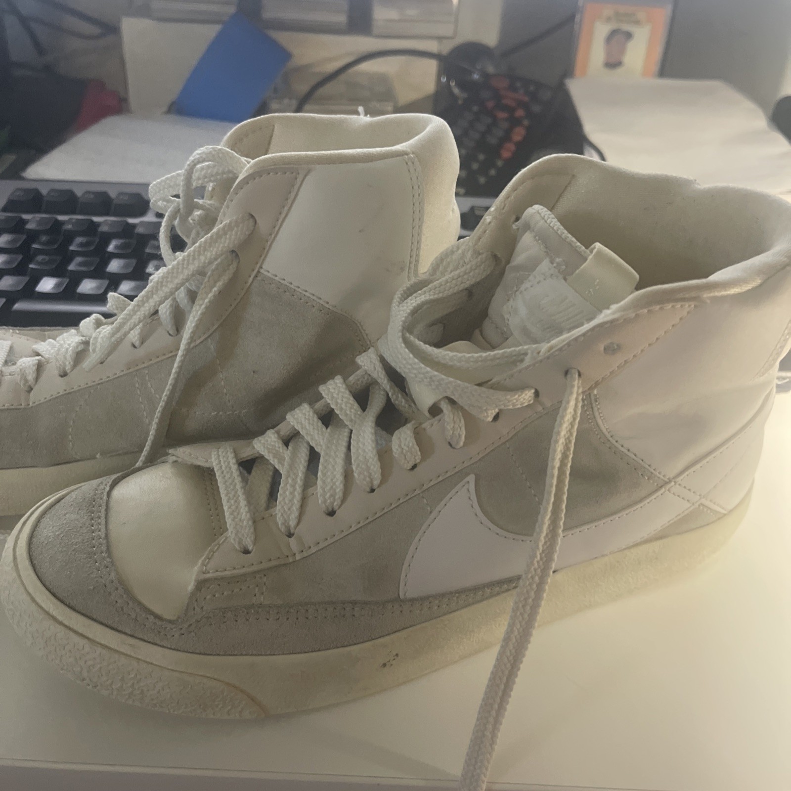 SAOLA *NIKE* Blazer Mid 77 Dance* Summit White* Phantom Sneakers* Taglia 5 5 Y* Us intime ottimeioni!*