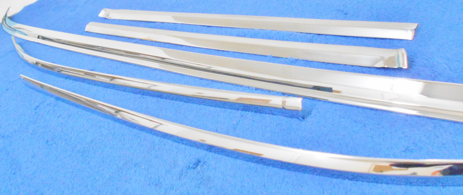 196568 Mustang Fastback Coupe Shelby ORIG WINDSHIELD TRIM MOLDINGS SET