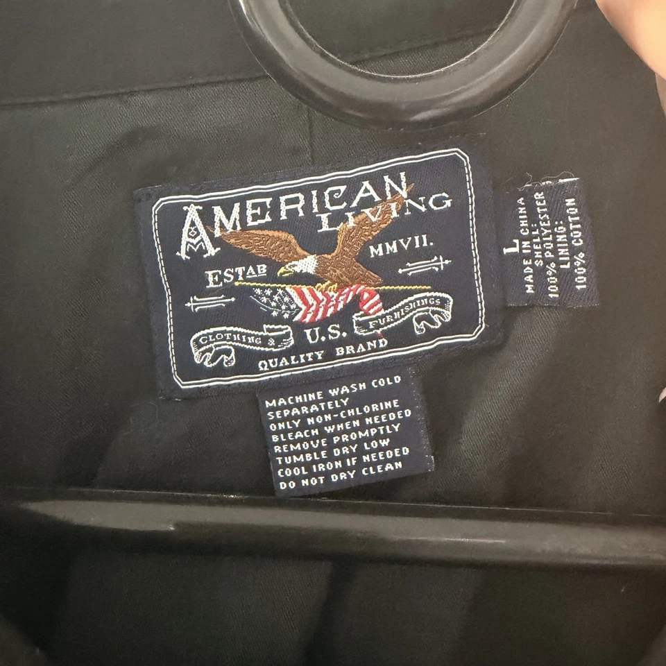 Chaqueta negra estilo militar American Living talla grande para hombre. Foto 2 de 4