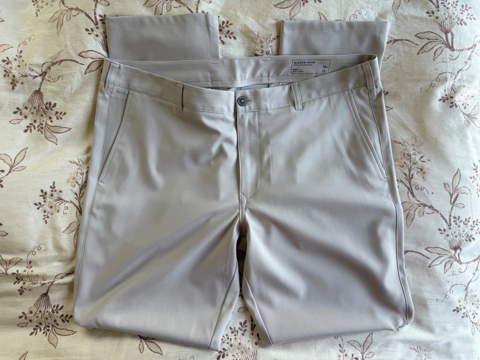Mizzen+Main Baron Trim Performance Chino Pants Mens 38x32 Tan Khaki Stretch
