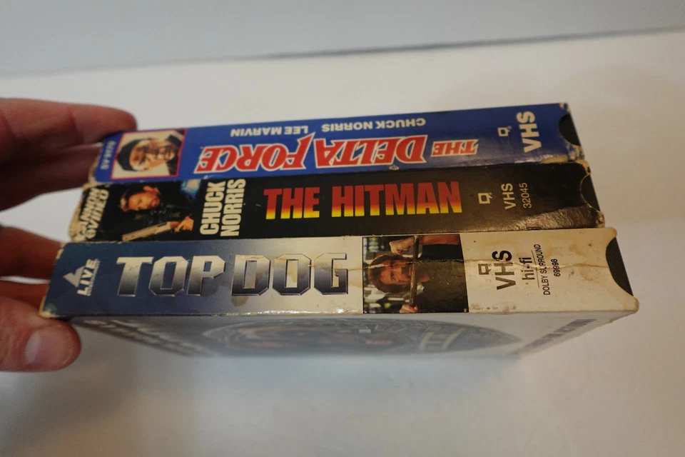 Chuck Norris VHS tapes lot (tested) (Top Dog/The Hitman/The Delta Force) Foto 4 de 4