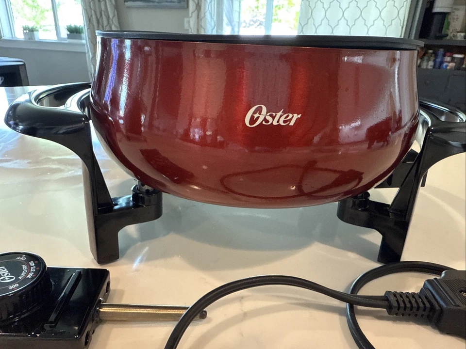 Olla de fondue Oster de 3 cuartos eléctrica con infusión de titanio duradera usada en excelente estado - roja Foto 2 de 4