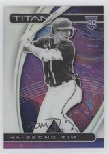 2021 Panini Chronicles Titan Holo Prizm Ha-Seong Kim #4 00gy