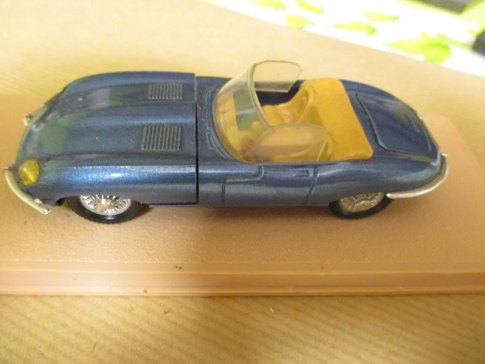 jaguar E echelle 1/43 eligor - Photo 2/2