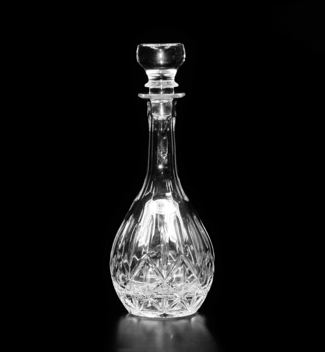 Hand Crafted BLOCK 24% Crystal Decanter with Stopper. Measures: 12