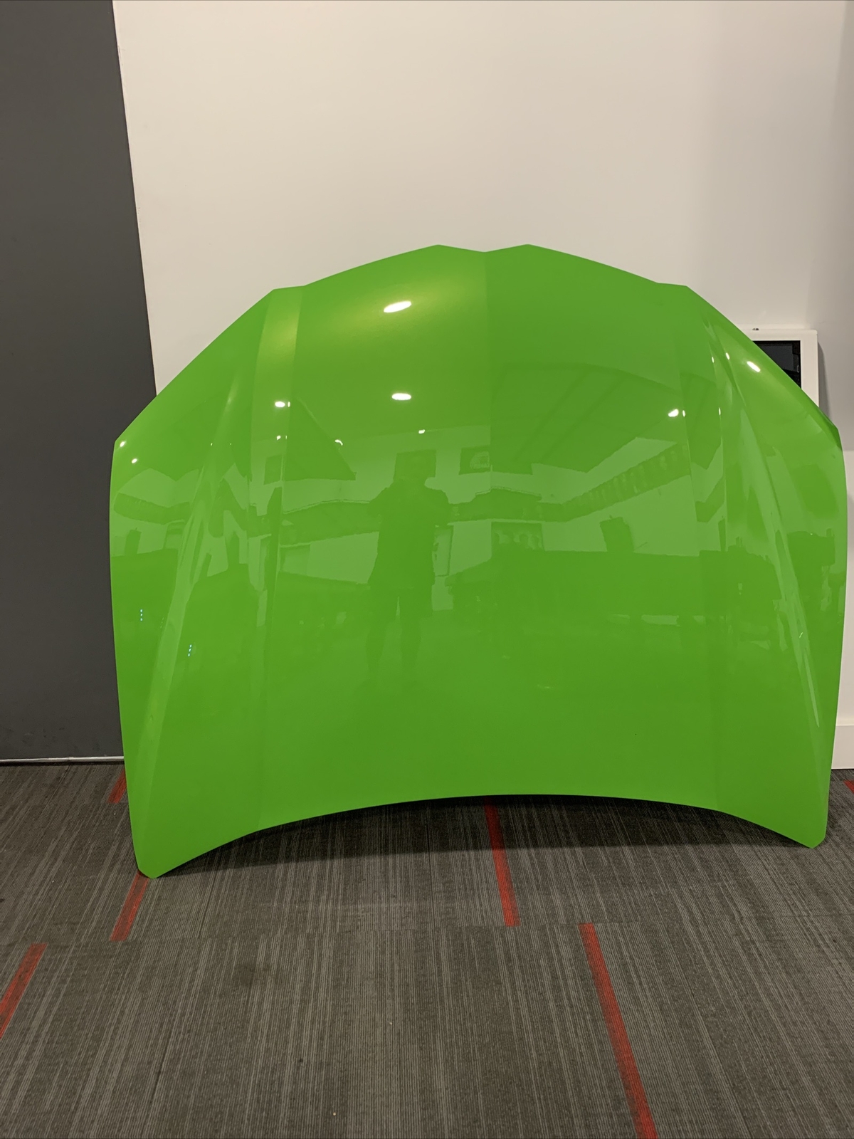 LAMBORGHINI URUS FRONT HOOD OEM 4ML010515A Neon Green