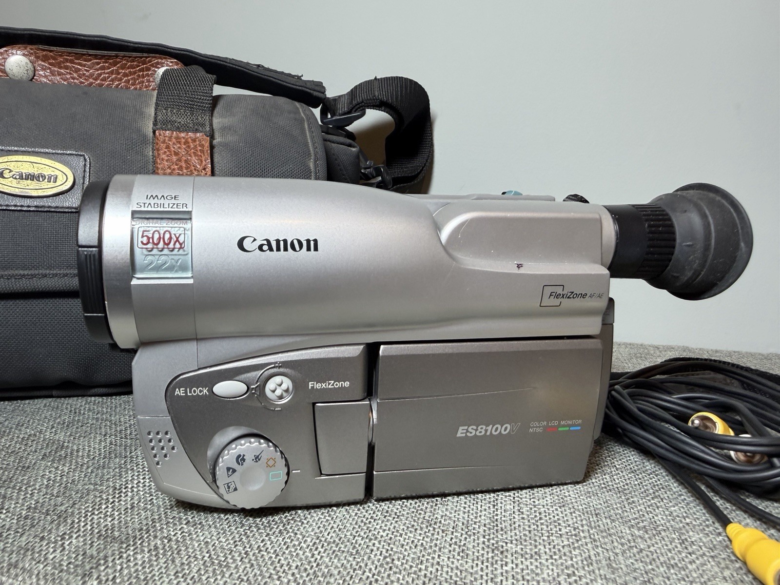 Canon ES8100 ES8100V HI8 HI 8 8mm Video8 Camcorder VCR Playe