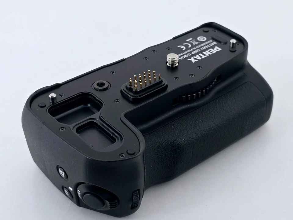 🌸[MINT] Pentax D-BG4 Battery Grip for K-5 K-5II K-5IIs K-7 From JAPAN - Image 3 of 4