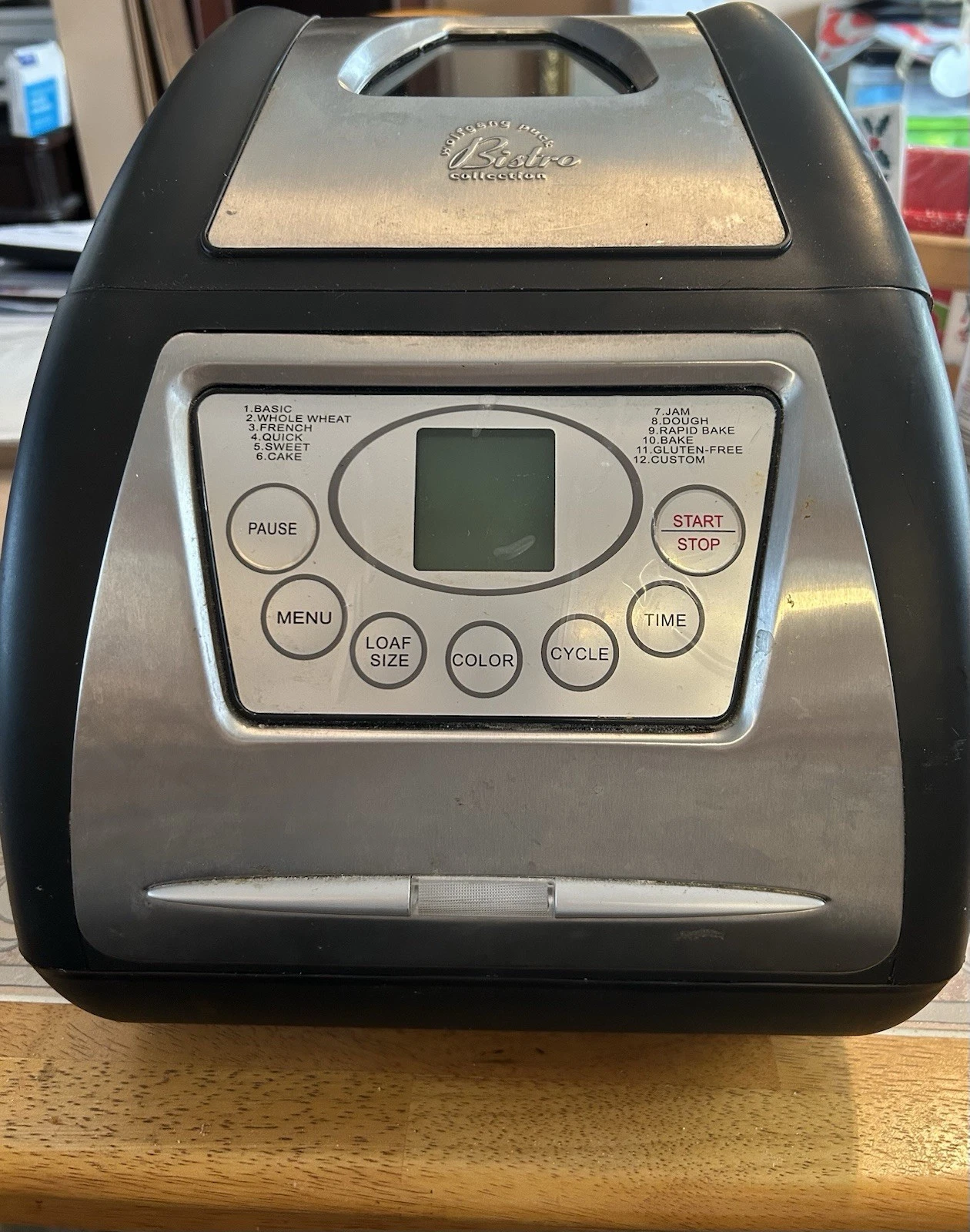 Wolfgang Puck Bistro Collection 2.5 Pound Breadmaker Bread Machine Model BBME025
Opens in a new wind