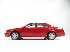 1:18 Maisto Cadillac DeVille 2002 DTS 