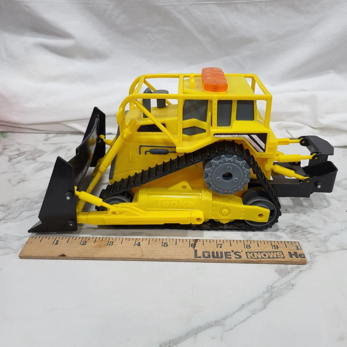 Preços baixos em Caminhões Tonka Amarelo Antigo Fabricação em