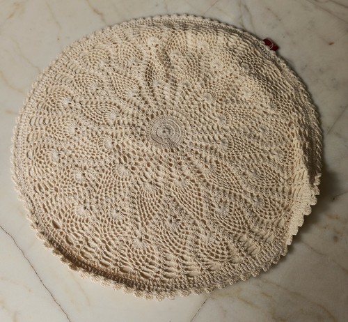 2 Full lace CUSHION COVER 16 Beige Color handmade - Picture 3 of 3