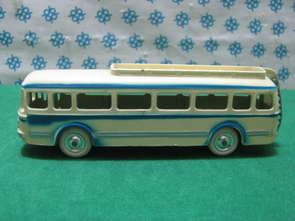 CIJ 3/40 CAR RENAULT BUS-