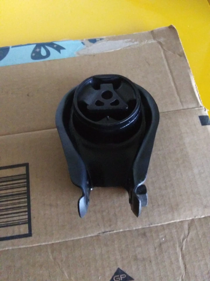 Montaje de motor para Mazda 3 y 5 2004-09 y Mazda 3 Sport Foto 2 de 4