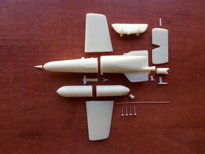 1/32 Henschel Hs-293 С-1 - Anti-ship glide bomb  - Limited edition resin kit 