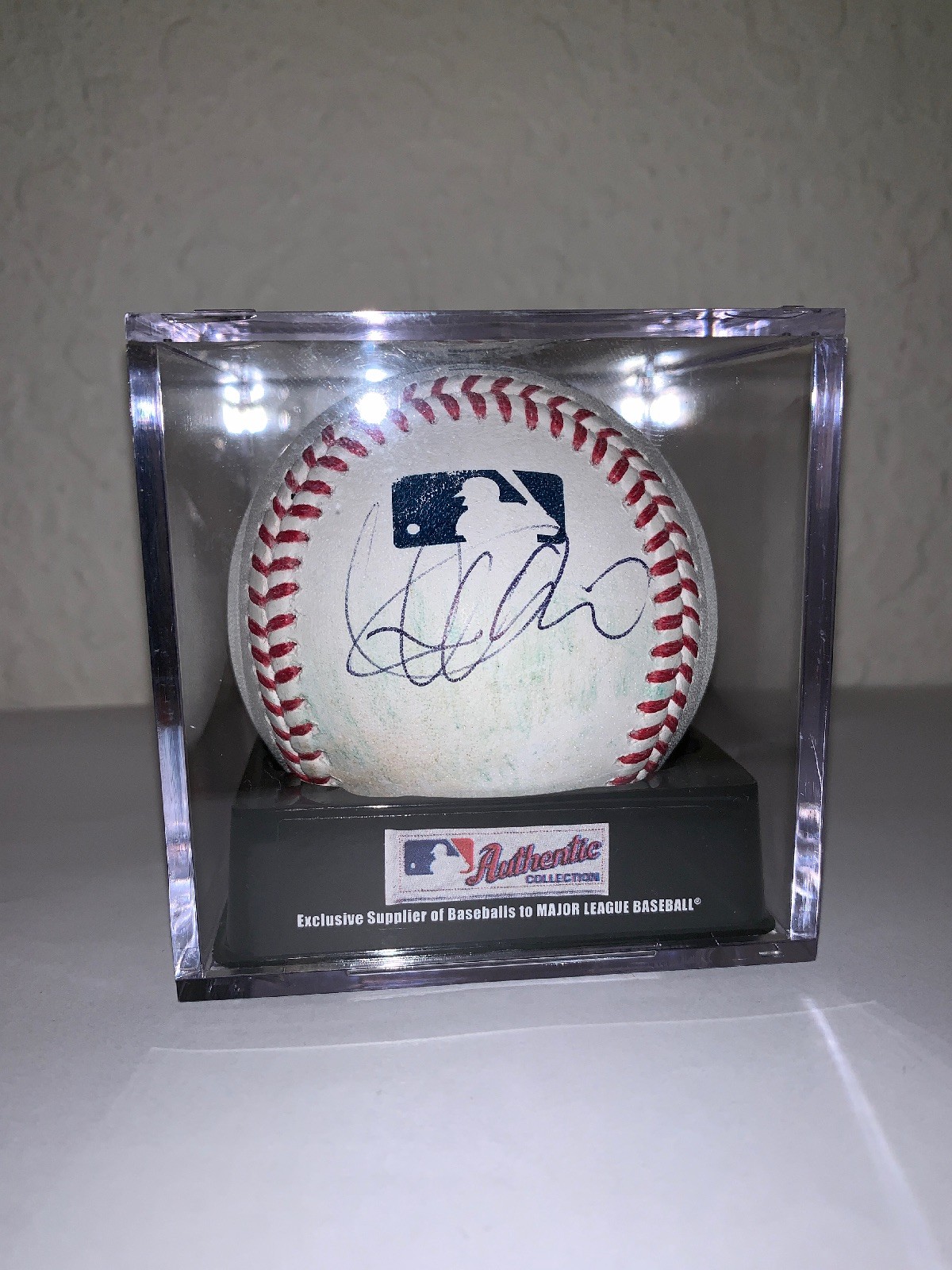 Authentic Ichiro Suzuki Legend Game Used Baseball With Autograph Black Ink Auto view 1