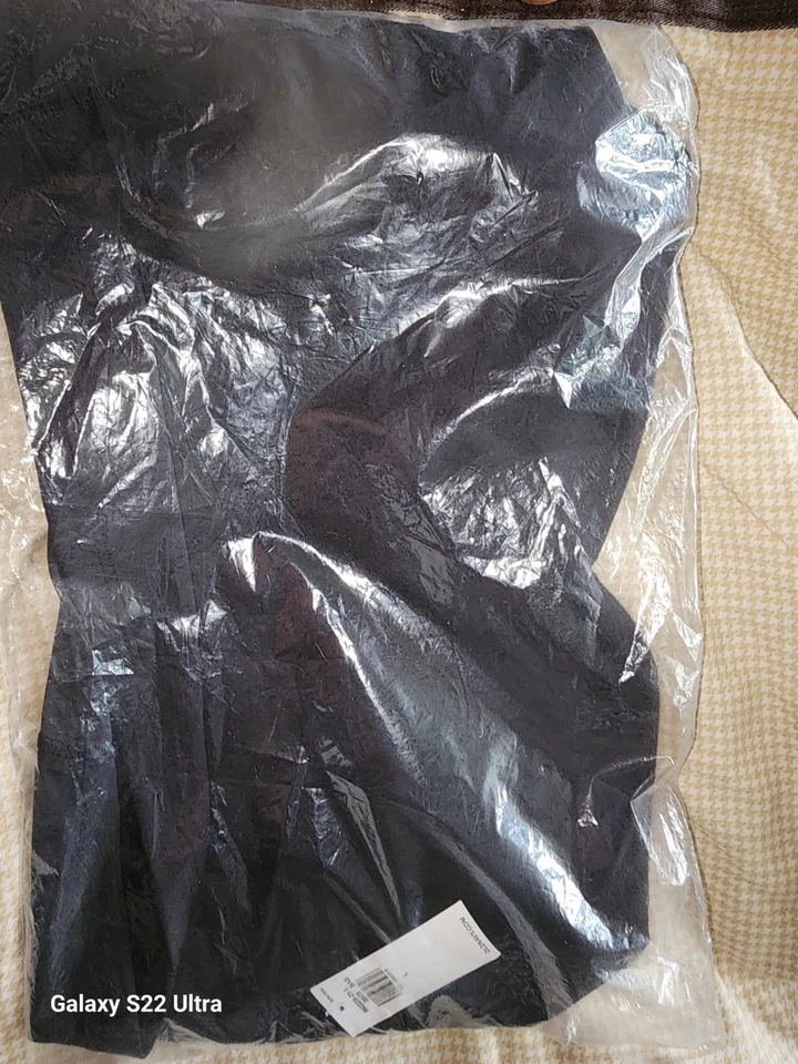 V-neck Light Support Longline Power Soft Sports bra - Image 3 of 3