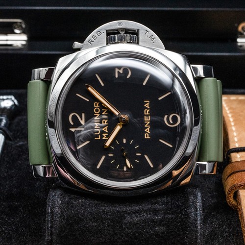 Panerai Luminor Marina 1950 PAM00422 47mm Manual Wind Black Dial Box Papers 2017
