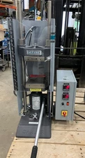 15486 Carver C 3912 Press w/ heated Platens 12 Ton press