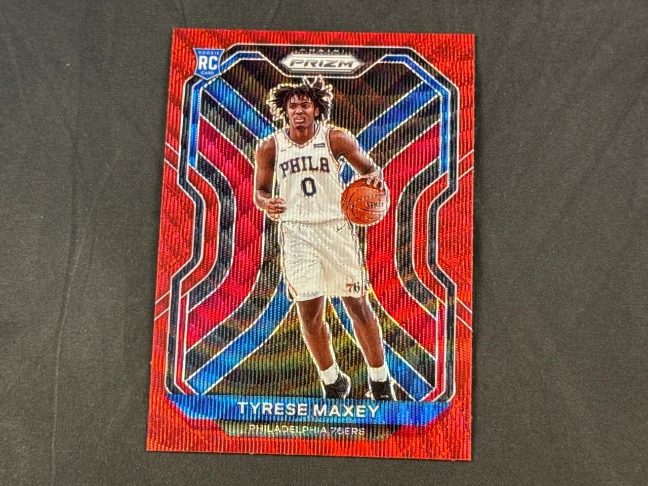 2020-21 PANINI PRIZM TYRESE MAXEY #256 ROOKIE RUBY WAVE PRIZMS SP 76ERS RC