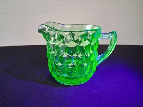 VINTAGE JEANNETTE CUBE CUBIST GREEN DEPRESSION GLASS CREAMER CREAM PITCHER RARE
