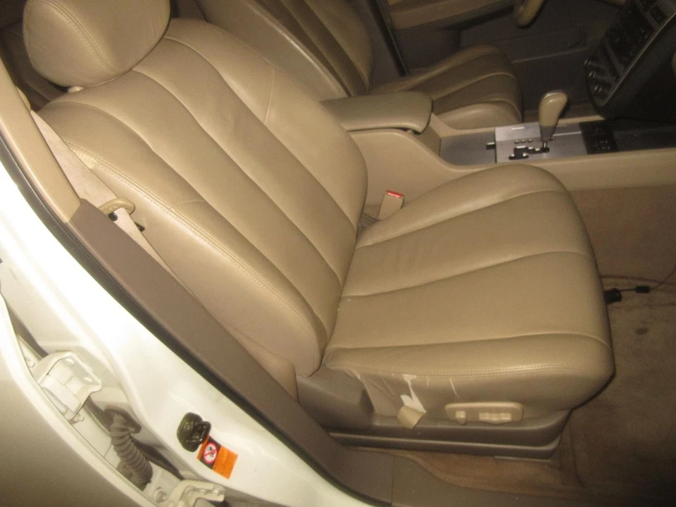 Used Rear Bumper Assembly Rear fits: 2004 Nissan Murano Rear Grade A - Image 2 of 4