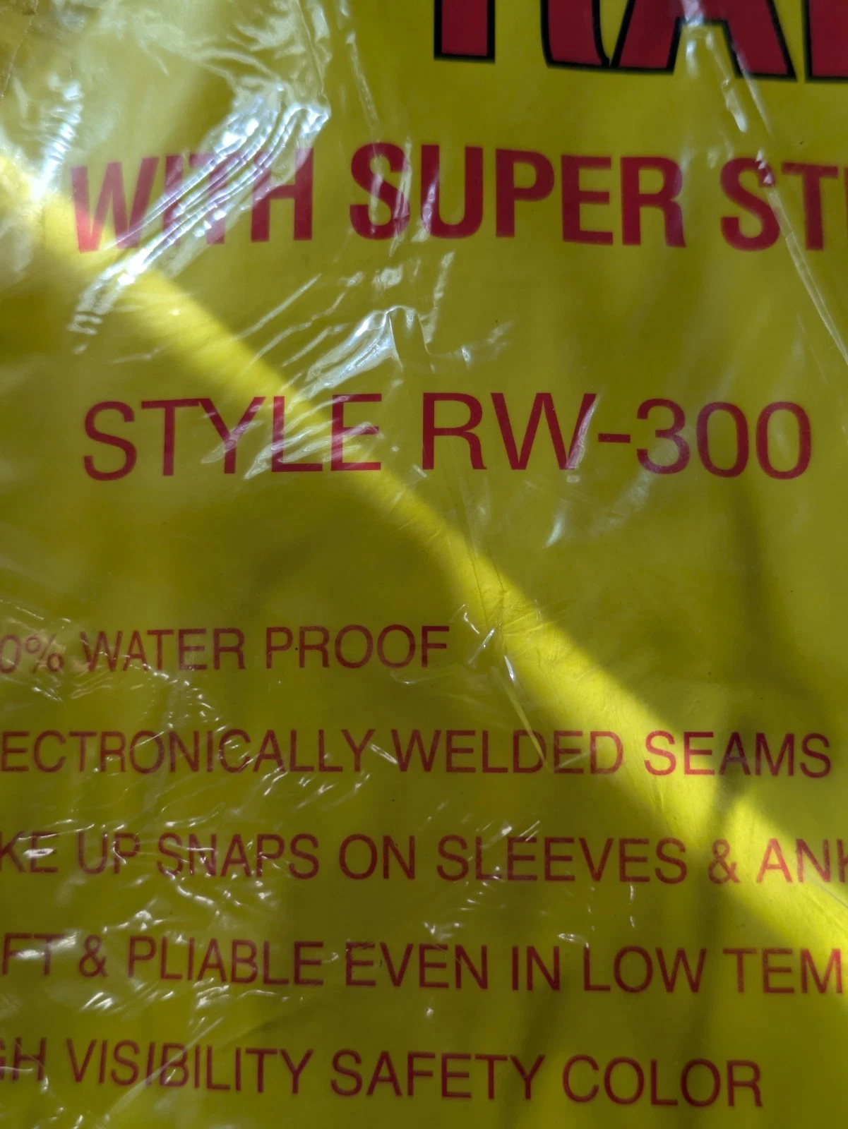 Lot of 5 Comfi-Wear RW-300 Heavy Duty 3-Piece PVC Rainsuits Yellow Size Medium M - product detail image 3