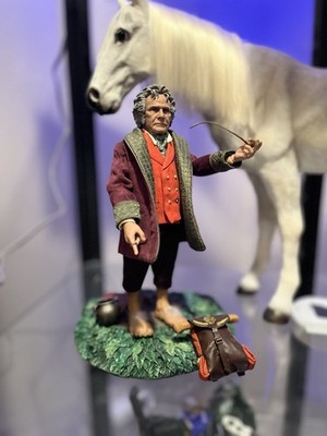 Asmus Collectibles The Lord of the Rings Old Bilbo Baggins 1/6 Figure