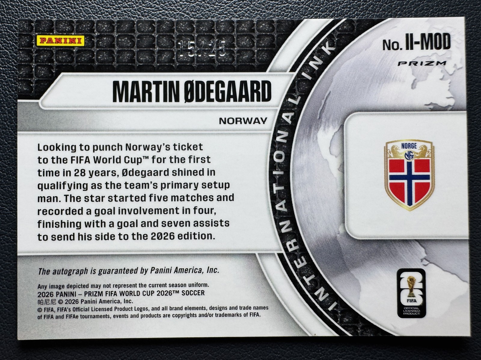 2026 Panini Prizm World Cup Martin Odegaard International Blue Auto /25 Norway view 2